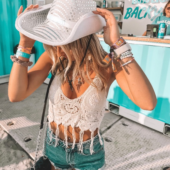 Tops - 🌴NEW! Boho Fringe Hem Crochet Backless Halter Top